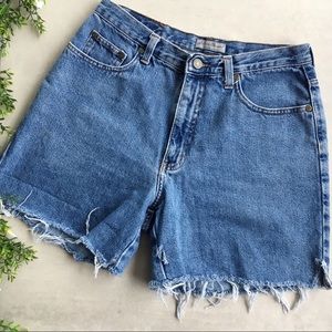 Eddie Bauer CutOff Short High Rise